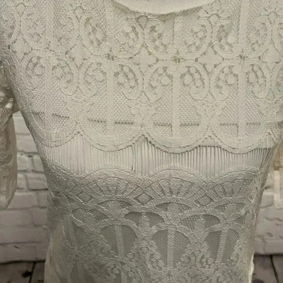 BCBGeneration SS White Lace Dress Bride to Be Size XS - Picture 3 of 5